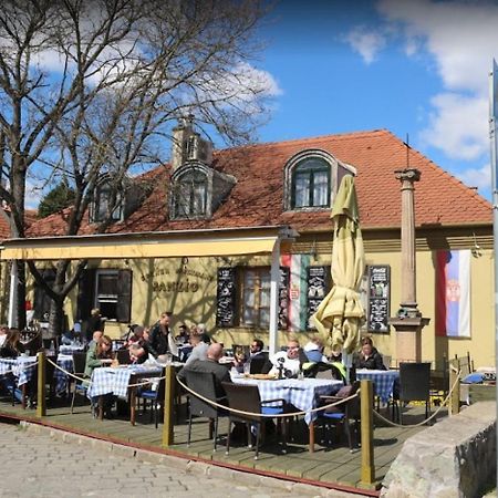 Hotel Corner Panzió Szentendre Exterior foto